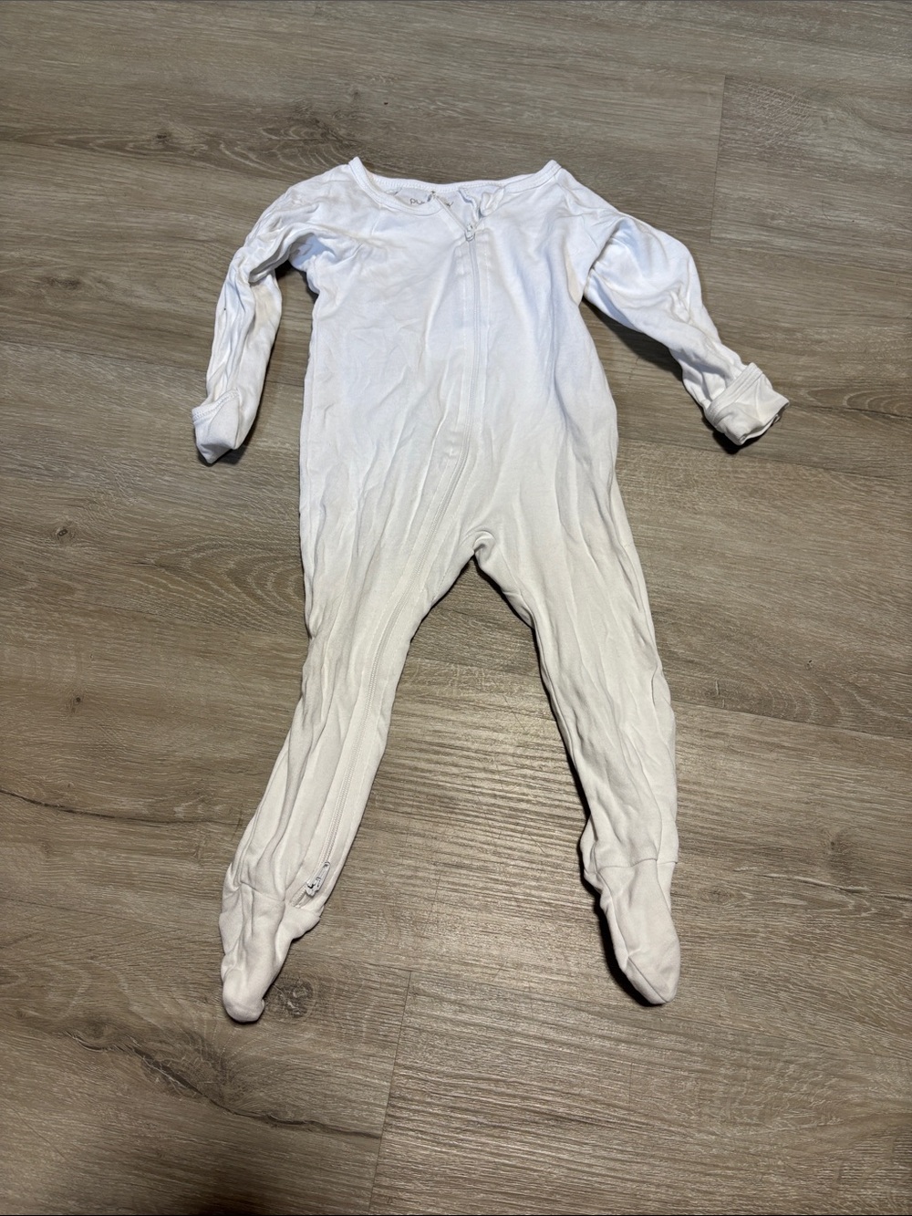 Purebaby White Footed Baby One-Piece Zippered Sleeper